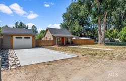 115 Locust St, Horseshoe Bend, ID 83629
