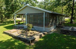 306 N Rainey Lane, Cave City, AR 72521