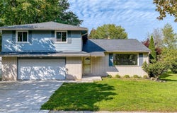2120 Cedarview Drive, Beachwood, OH 44122