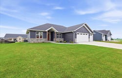 8372 ST NORBERT Drive, NEENAH, WI 54956