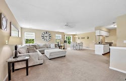 661 Stonegate Drive, Sycamore, IL 60178