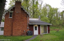 84 Richmond Avenue, Hoosick Falls, NY 12090