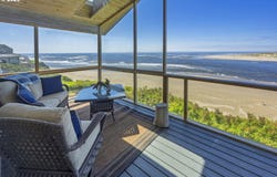 962 SW WAZIYATA AVE, Waldport, OR 97394