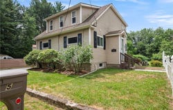 5 Harding Street, Coventry, RI 02816