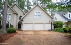 132 Pine Ridge Circle, Brandon, MS 39047