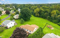 1270 HOLSTEIN Court, BLUE BELL, PA 19422