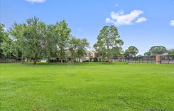 9855 Siegen Ln, Baton Rouge, LA 70810