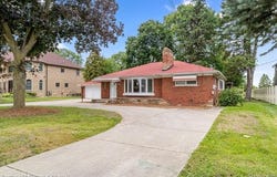 27210 DOXTATOR Street, Dearborn Heights, MI 48127