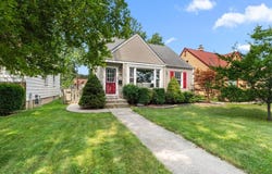 3035 N 88th St, Milwaukee, WI 53222