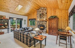 196 B, Lake Arrowhead, CA 92352