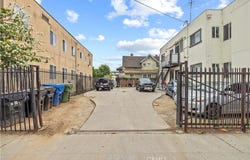 1500 S Hobart Boulevard, Los Angeles, CA 90006
