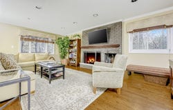 8 Kings Gate Road, Suffern, NY 10901