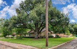 113 E Avenue C, Waxahachie, TX 75165