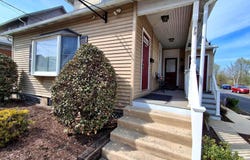 523 W BROAD Street, QUAKERTOWN, PA 18951