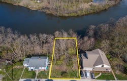 207 Bluff Street, Monticello, IN 47960