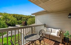 2264 Circle Rdg, Delafield, WI 53018