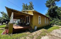 818 West, Bainbridge, GA 39819
