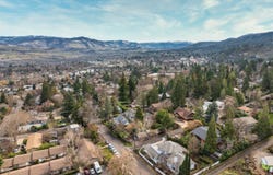 369 Alta Avenue, Ashland, OR 97520