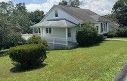 1906 FIRST ST, STAUNTON, VA 24401