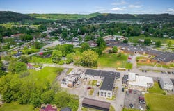 317 E University St, Livingston, TN 38570
