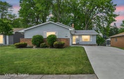 3226 Woodlawn Drive, Parma, OH 44134