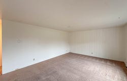 1927 GREEN AVE, Roseburg, OR 97471