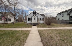 708 5th Avenue, Madison, MN 56256