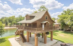 1901 River Valley Road, Doniphan, MO 63935