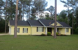 445 Southside Dr, Lyons, GA 30436