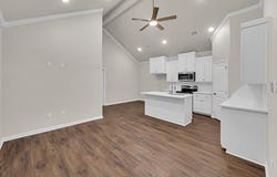 124 Morris Court, McGregor, TX 76657