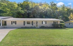 442 Trimble Branch Rd, Prestonsburg, KY 41653