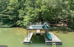 7105 Haw Creek, Gainesville, GA 30506