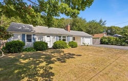 31 Monroe Ln, Yarmouth, MA 02673