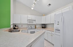 864 W Barrington Circle, Jackson, MI 49203