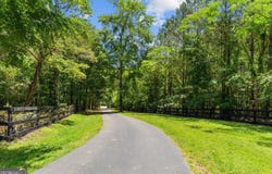 639 Hall Station, Kingston, GA 30145