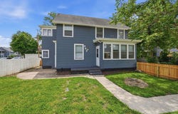 902 Lake Avenue, Fort Wayne, IN 46805