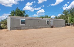 5227 Cerritos Avenue, Los Lunas, NM 87031