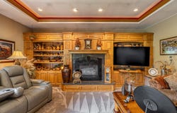 1645 3RD AVE SW, LeMars, IA 51031
