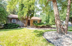 1309 E Saint Andrews Drive, Midland, MI 48642