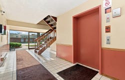 10320 Central Avenue, Oak Lawn, IL 60453