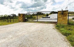 109 Comanche Hills, Comanche, TX 76442