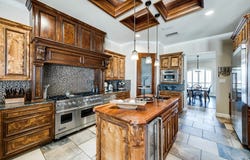 800 E 18th St, Monahans, TX 79756
