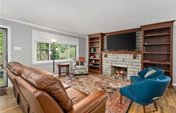 1514 Worcester Dr, Mt Lebanon, PA 15243