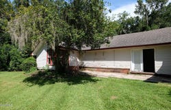 402 W 3rd Street, Woodbine, GA 31569
