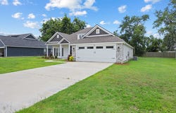 124 Audrey Lane, Hahira, GA 31632