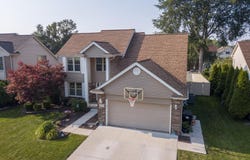 22160 Genesis Drive, Woodhaven, MI 48183