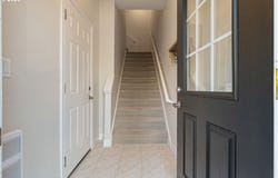18704 SW 91ST TER, Tualatin, OR 97062