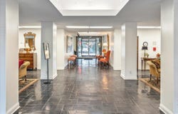 232 S HIGHLAND St, Memphis, TN 38111