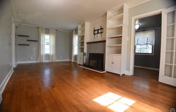 1844 SW Collins AVE, Topeka, KS 66604