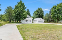 1531 W Kalkaska Road, Kalkaska, MI 49646
